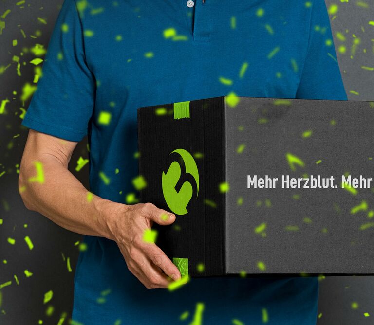 M3 - Services Mann mit Kiste
